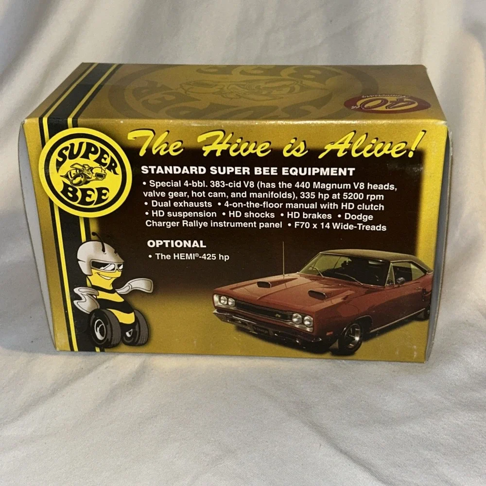 Dodge Super Bee Bobblehead SUBLIME GREEN Bent Rod Garage Shaker New‎ Mopar